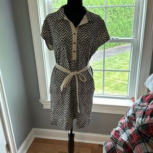 Tommy Bahama dress with tie